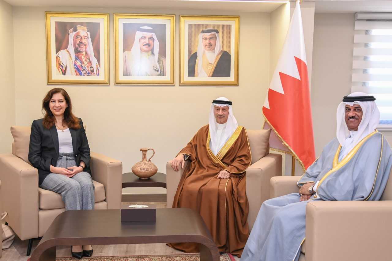 محافظ الشمالية يستقبل سفيرة جمهورية مصر العربية لدى مملكة البحرين<